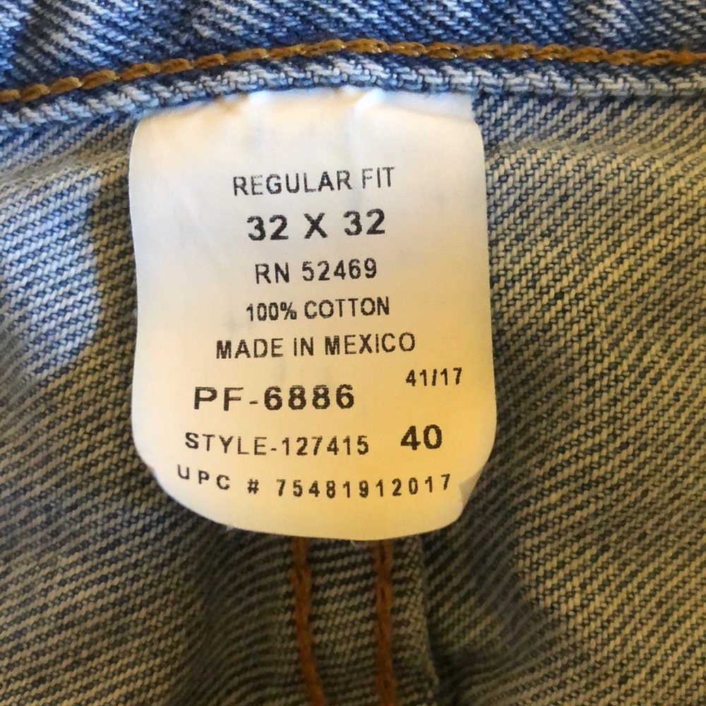 Jean Shorts - Picture 3 of 3